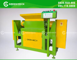 Máy có tủ điện với các nút điều khiển có chú thích giúp khách hàng dễ dàng sử dụng